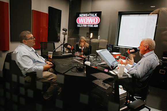 GlennBeck-WOWO-002