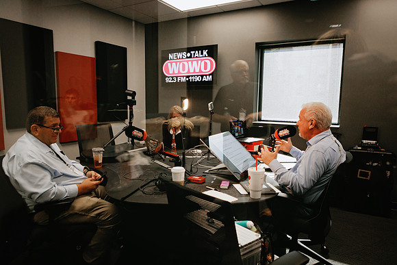 GlennBeck-WOWO-001