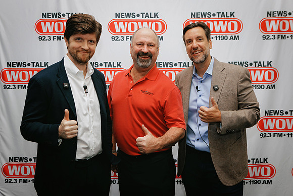 ClayTravis_BuckSexton_WOWO_010