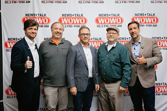 ClayTravis_BuckSexton_WOWO_028