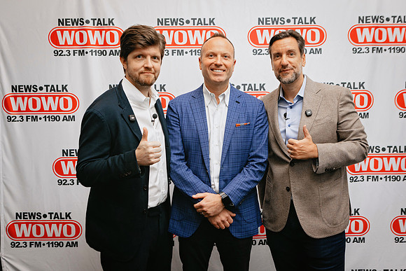 ClayTravis_BuckSexton_WOWO_030