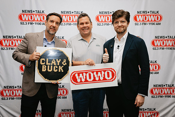 ClayTravis_BuckSexton_WOWO_031