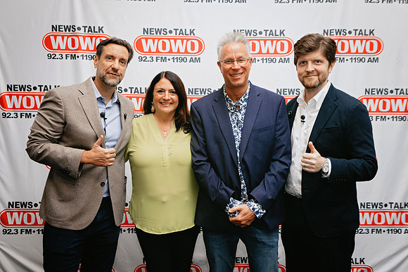 ClayTravis_BuckSexton_WOWO_038