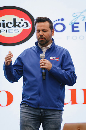 ClayTravis_BuckSexton_WOWO_041