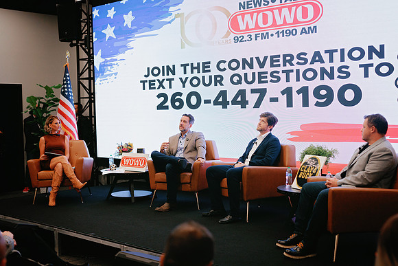 ClayTravis_BuckSexton_WOWO_115