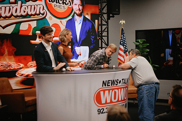 ClayTravis_BuckSexton_WOWO_151