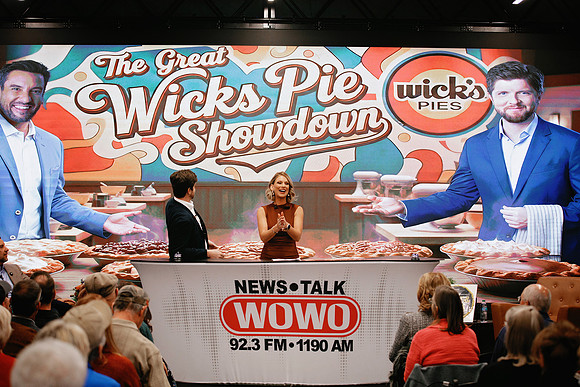 ClayTravis_BuckSexton_WOWO_158