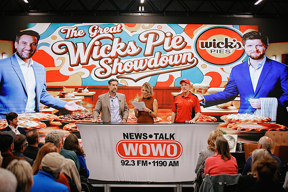 ClayTravis_BuckSexton_WOWO_175