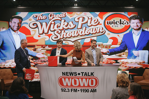 ClayTravis_BuckSexton_WOWO_179