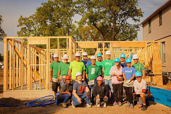 HabitatforHumanity_AmbassadorGroup_007