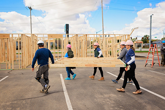 HabitatforHumanityGreaterFortWayne_ThreeRiversCreditUnion_PanelBuild014