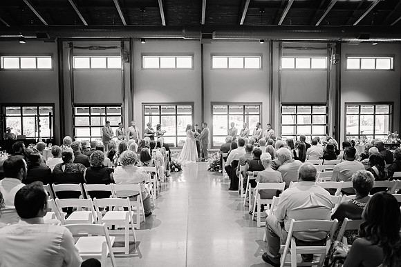 TheLodgeatCampRedCedar_J3DesignsPhotography_FortWayneWeddings_FortWayneWeddingVenues_FortWayneWeddingPhotographers005