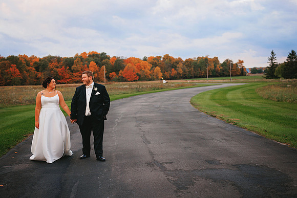 TheEden_J3DesignsPhotography_fortwayneweddingvenues_fortwayneweddingphotogrpahers_midwestweddinginspo_socialmedia018