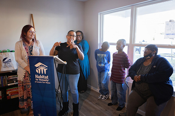 DRHorton_HomeDedication082