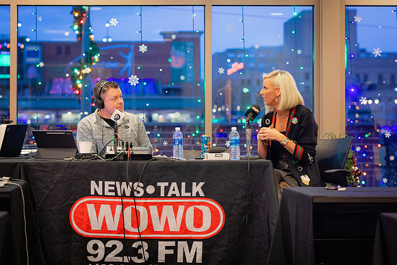 WOWO-PENNY-PITCH-FORT-WAYNE-day2-PM013