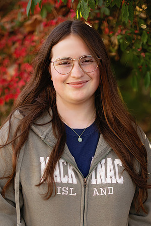 Emily_Classof2025_008