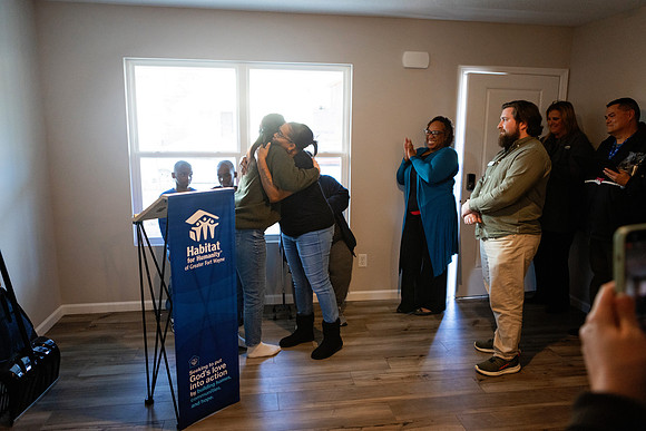 DRHorton_HomeDedication103